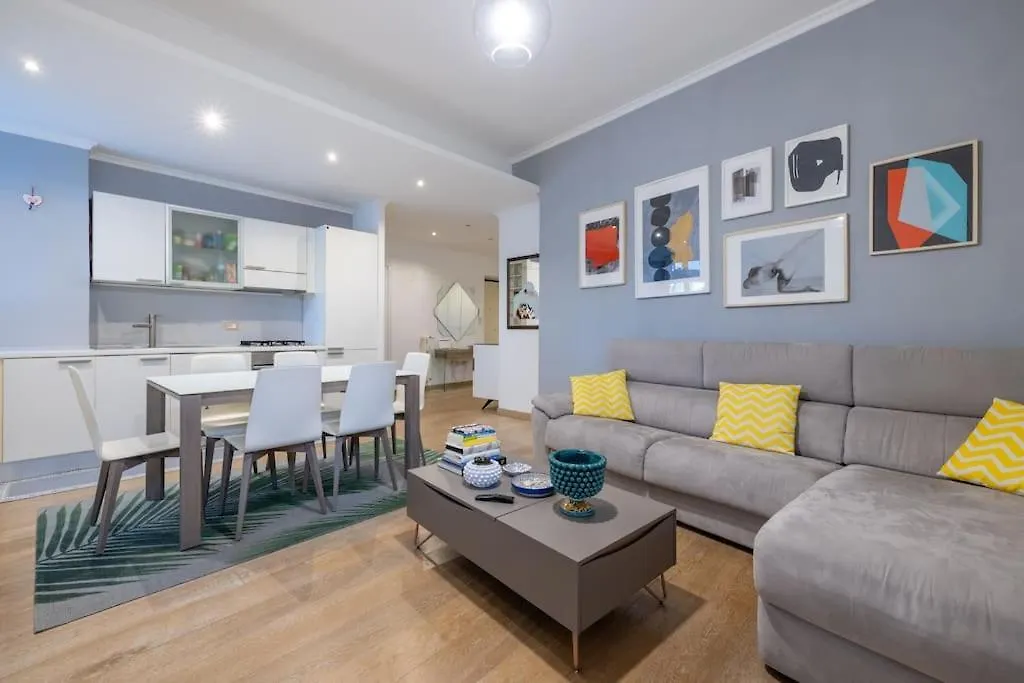 Casa Lucia 5 Stelle Lungotevere Della Vittoria Rom 0*,