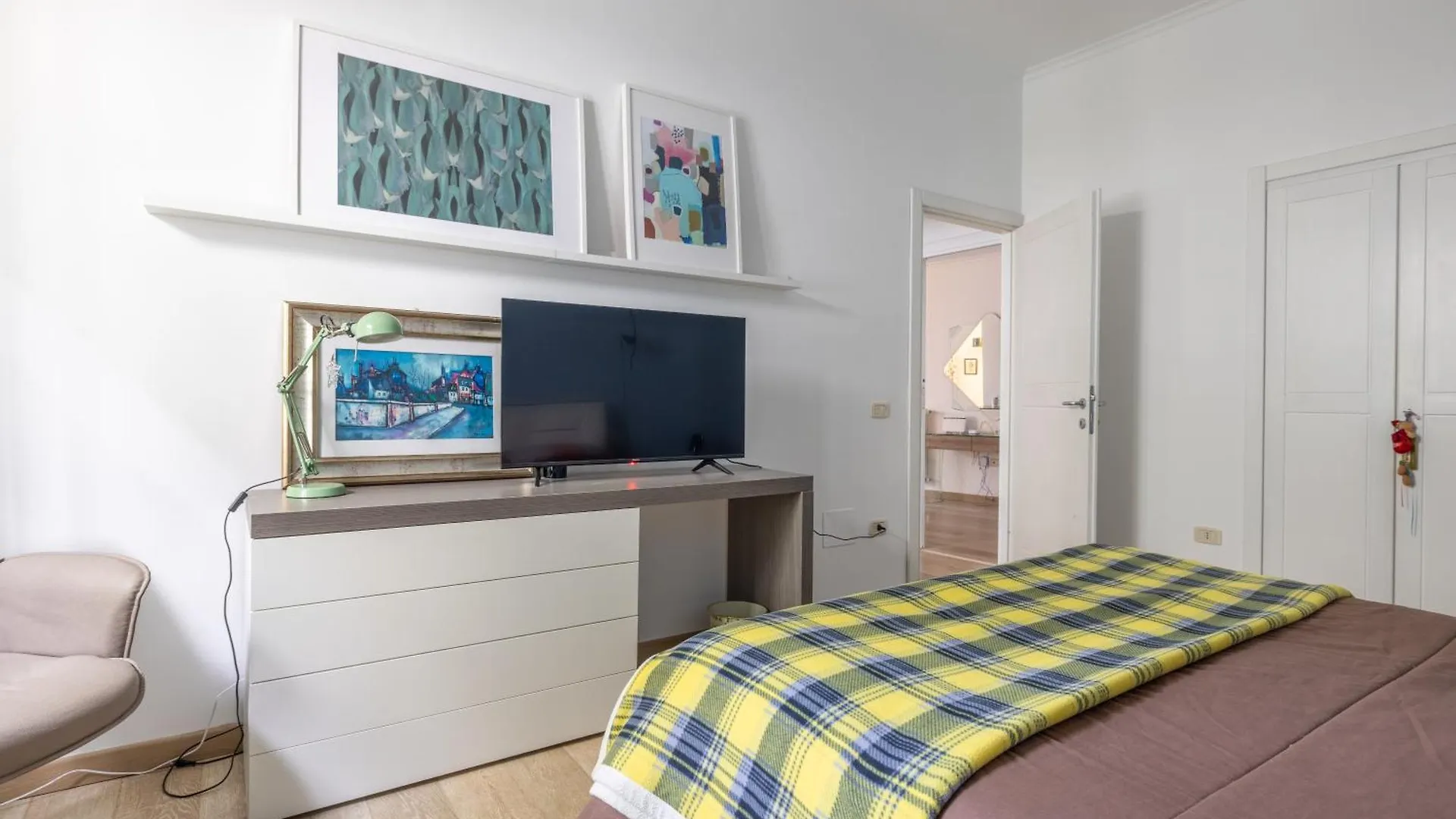 Casa Lucia 5 Stelle Lungotevere Della Vittoria Rome Italy